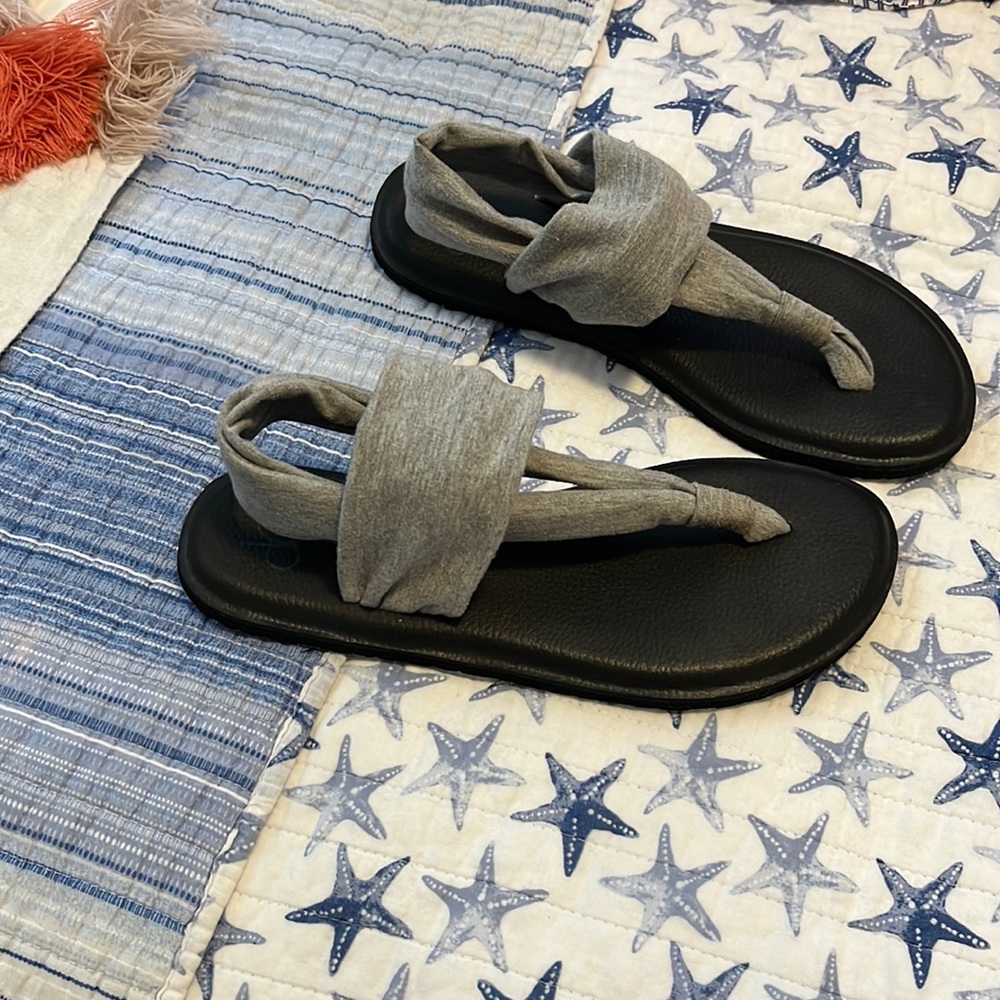 Yoga sandals